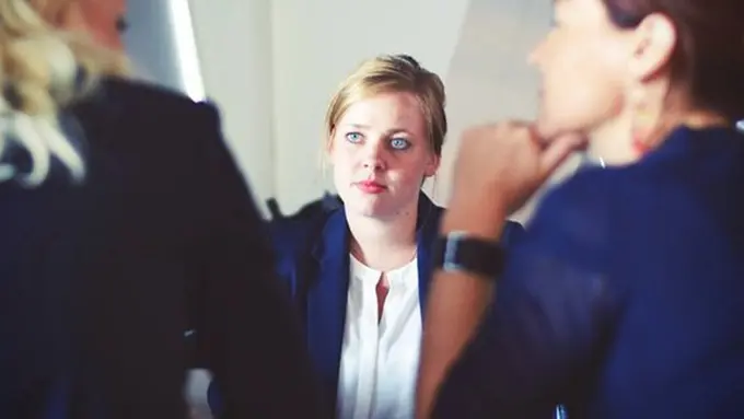 Bertemu banyak orang sering lupa nama mereka/copyright Pexels.com