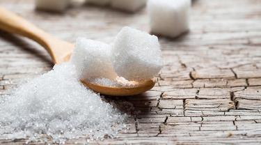 Gula Bisa Sebabkan Kolesterol Tinggi, Benarkah? (Qoppi/Shutterstock)