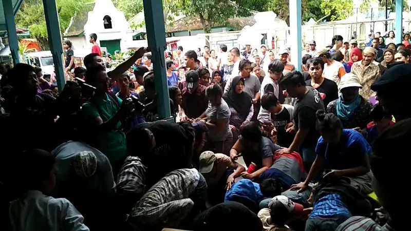 Doa Santri Syekh Siti Jenar Dalam Tradisi Tawurji di Cirebon