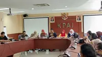 KPAI melakukan konferensi pers terkait remaja NF (15) yang membunuh seorang anak di Sawah Besar, Jakarta, pada Senin (9/3/2020) (Liputan6.com/Giovani Dio Prasasti)