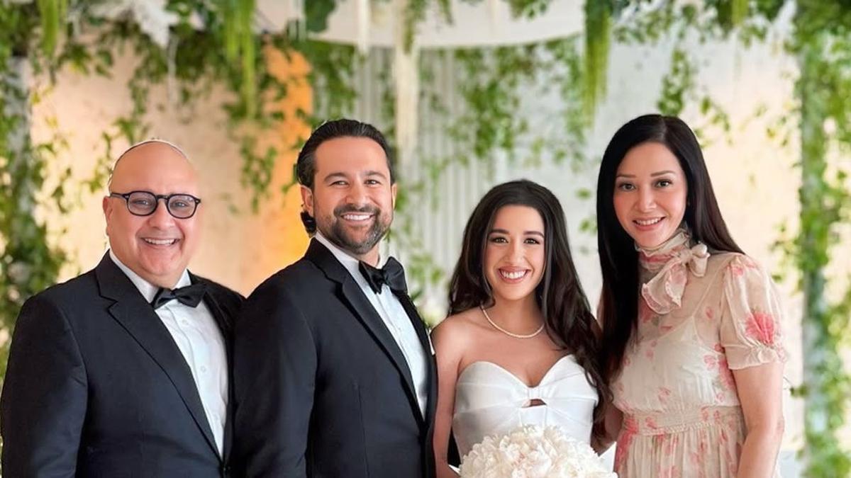 6 Gaya Maia Estianty saat Kondangan di Luar Negeri, Pancarkan Aura Old Money