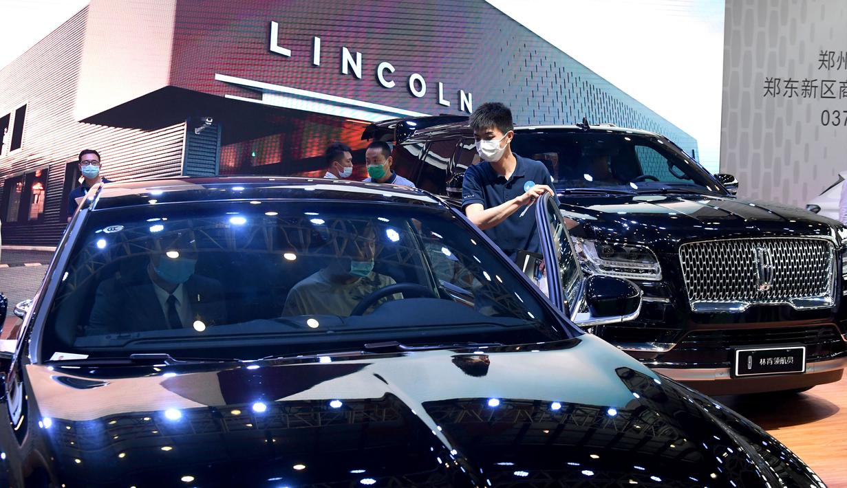  FOTO  Puluhan Merek Mobil  Mejeng di Pameran Otomotif China 