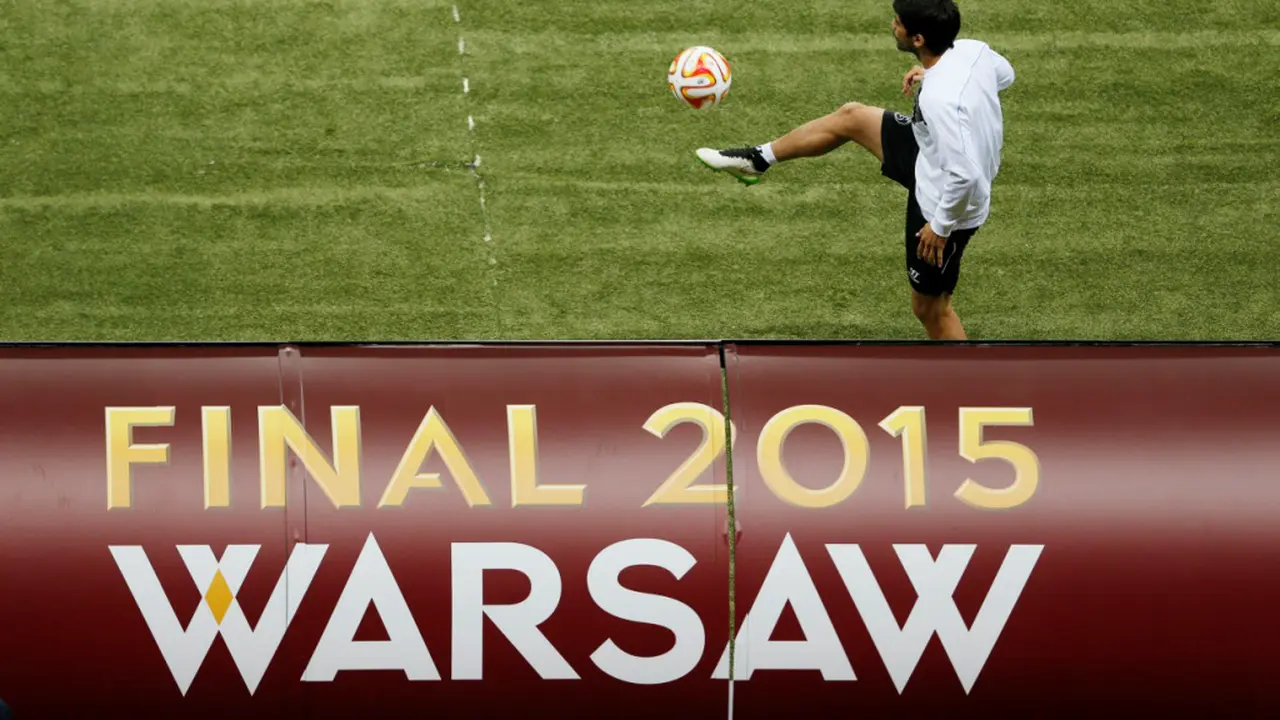 Jelang Final Liga Europa Sevilla Jajal Stadion Narodowy