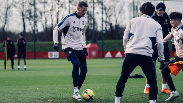 Foto: Wout Weghorst Jalani Latihan Perdana Bareng MU, Siap-siap Debut di Kandang Crystal Palace
