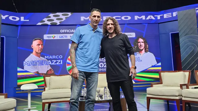 Carles Puyol dan Marco Materazzi saat berada di Jakarta