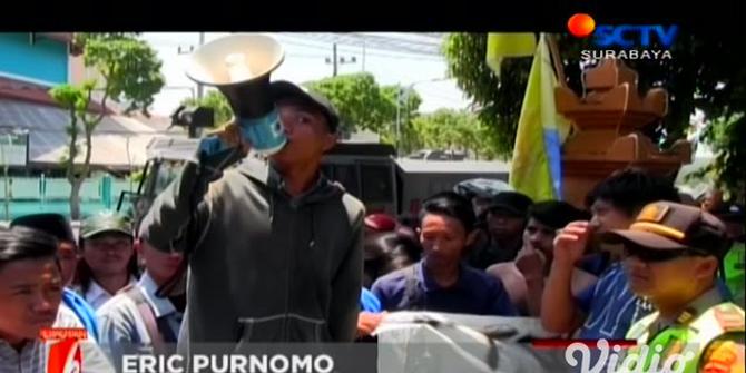 VIDEO: Gelombang Protes Revisi RUU KPK di Surabaya dan Jember