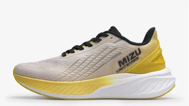 10 Merk Sepatu Running Buatan Lokal Terbaik 2026, Nyaman Digunakan