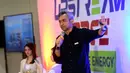 Melalui acara ini, Pertamina Hulu Energi tidak hanya memperkenalkan dinamika industri hulu minyak dan gas, tetapi juga mengajak generasi muda untuk berpikir kreatif, adaptif, dan kolaboratif dalam menghadapi transisi energi global. Tampak dalam foto, Upstream Champion, Heru Mangastu saat memberikan paparan pada gelaran “Upstream Force: We Are The Energy” di Gedung PPDT Galeri R FSRD, Universitas Trisakti, Jakarta, Rabu (12/11/2025). (Liputan6.com/Helmi Fithriansyah)