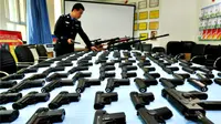 Polisi Tiongkok menyita 1.180 senjata api dan 6 juta butir peluru tidak sah. 