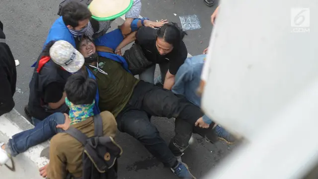 Mereka yang Tumbang dalam Demo Mahasiswa di DPR