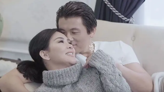 6 Momen Mesra Reino Barack Jadi Model Video Klip Syahrini, Romantis