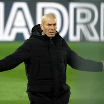 Ia mengakhiri karir sebagai pemain sepak bola pada tahun 2006 dan saat ini didaulat sebagai juru taktik tim yang berjuluk Los Blancos sejak tahun 2016. (Foto: AFP/Oscar Del Pozo)