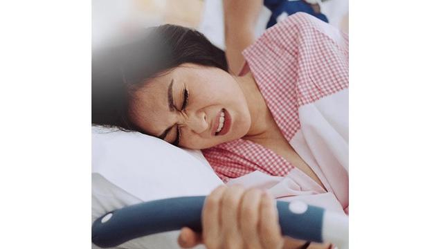 Lama Vakum, Ini 7 Potret Perjuangan Ketrin Agustine yang Baru Melahirkan Anak Pertama