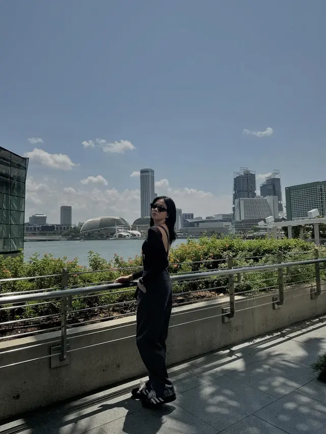 Gaya Streetwear Boyish yang Simpel dan Berani