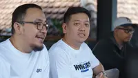 Interim Director of Sports PT PBB, Adhitia Putra Hermawan (dua dari kiri). (Bola.com/Erwin Snaz)