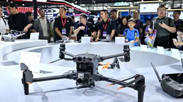 Ratusan Drone Berteknologi Terbaru Dipamerkan di Shenzhen