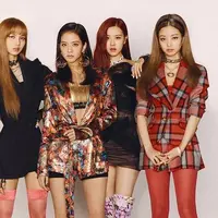 Pasalnya para personel BLACKPINK punya paras yang cantik dan ditunjang dengan badan ramping serta kaki yang jenjang. Bahkan Rose dianggap sebagai idol yang punya ukuran pinggang semut. (Foto: soompi.com)