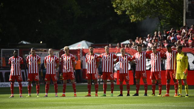 Foto: Daftar 5 Klub Non-Unggulan yang Belum Terkalahkan di Liga Top Eropa Musim 2022 / 2023