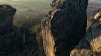 Ilustrasi Bohemian Paradise (Johny Johnys/Unsplash)