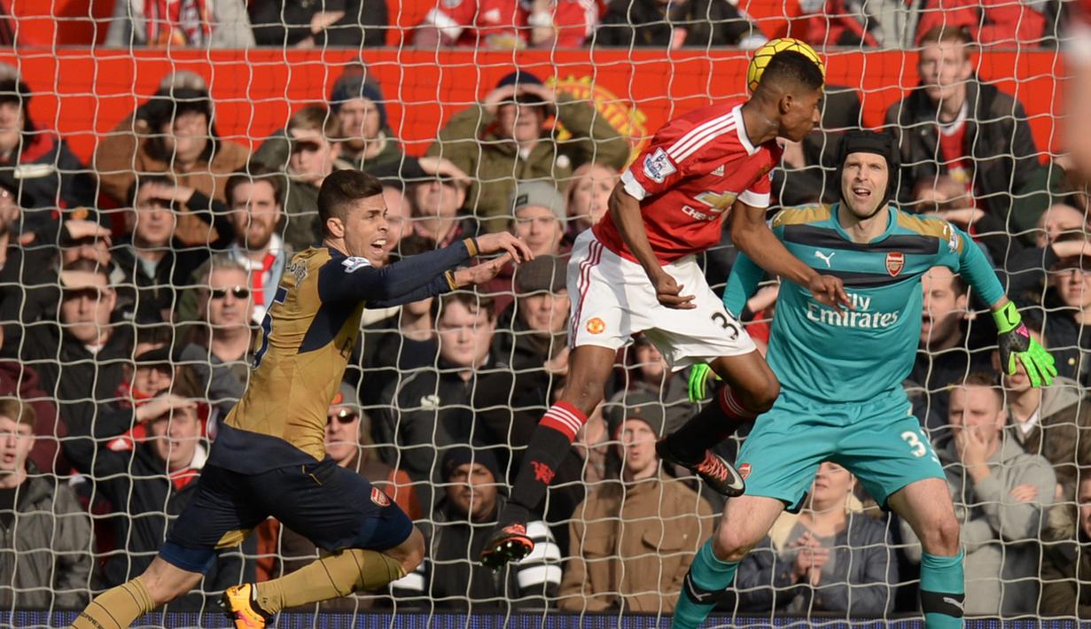 Marcus Rashford. Striker asal Inggris ini dipromosikan Manchester United dari tim akademi U-18 pada tengah musim 2015/2016. Debutnya di Liga Inggris terjadi di pekan ke-27 saat MU menjamu Arsenal, 28 Februari 2016. Langsung menjadi starter, ia mampu mencetak 2 gol dan 1 assist dalam laga yang berkesudahan 3-2 untuk kemenangan Setan Merah. (AFP/Oli Scarff)