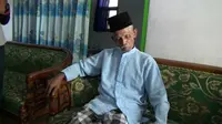Kiai Buri Bariyah, tokoh Islam Aboge di Probolinggo, Jawa Timur. (Liputan6.com/Dian Kurniawan)