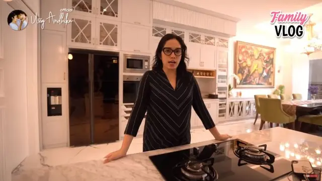 Dapur Ussy Sulistiawaty