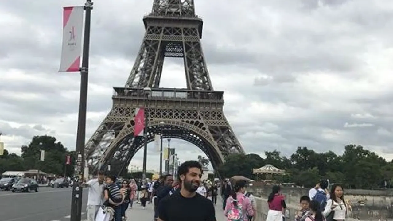 Pemain Liverpool Mohamed Salah Liburan di Paris