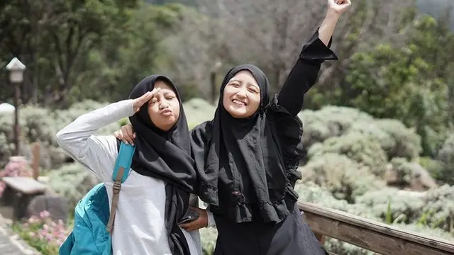 6 Potret Kebersamaan Arafah Rianti dan Halda Rianta, Kakak Adik yang Selalu Kompak