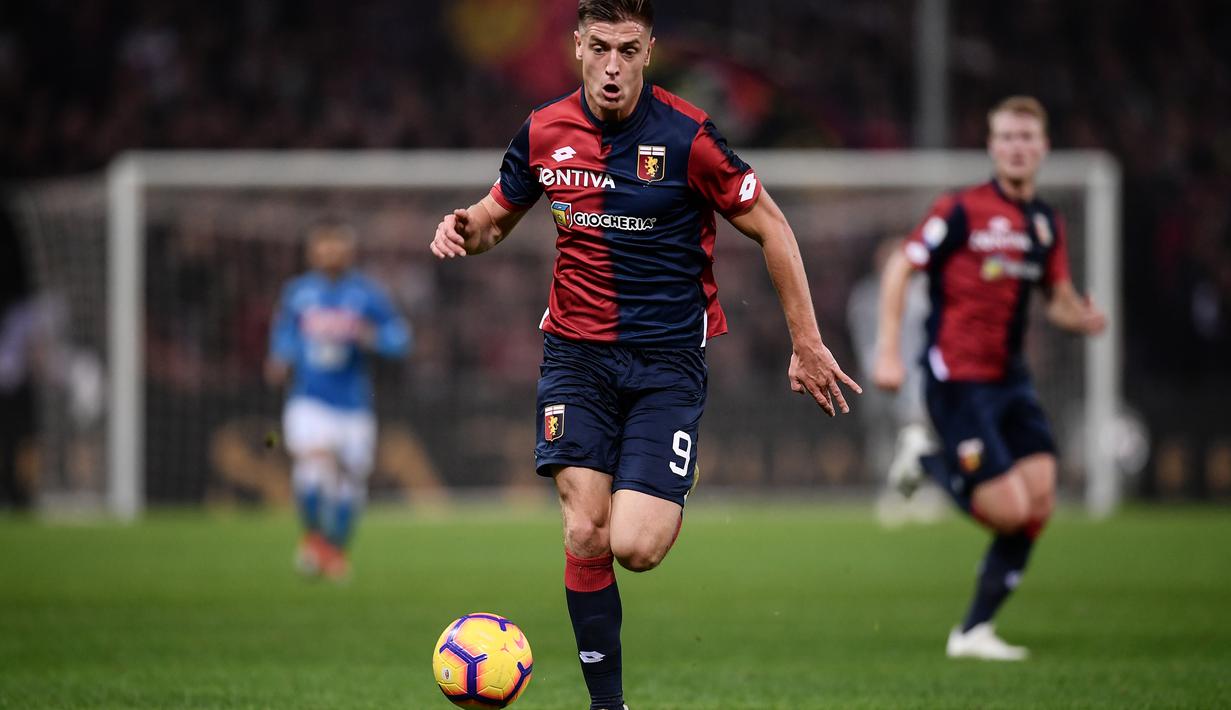 4. Krzysztof Piatek (Genoa) - 13 gol (AFP/Marco Bertorello)