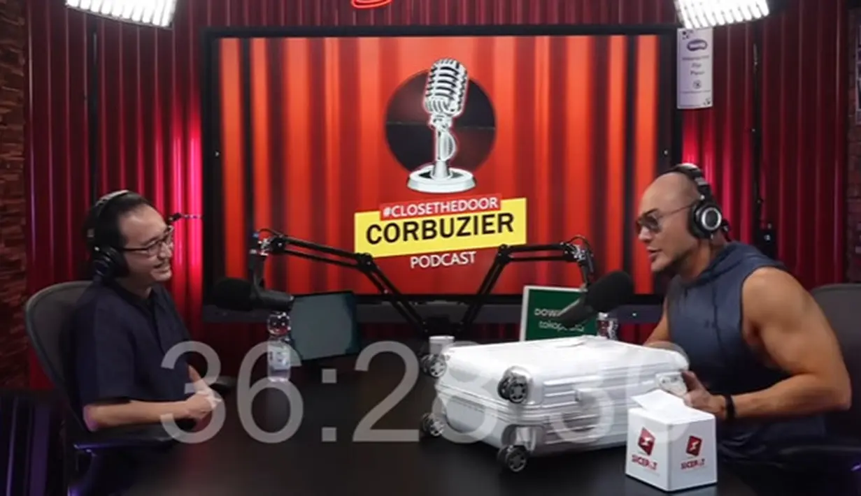 Deddy Corbuzier dan Dokter Gunawan (Youtube/Deddy Corbuzier)