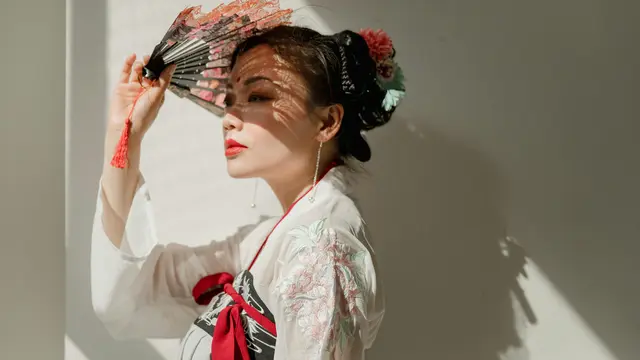 Bubuk mutiara untuk kulit bercahaya