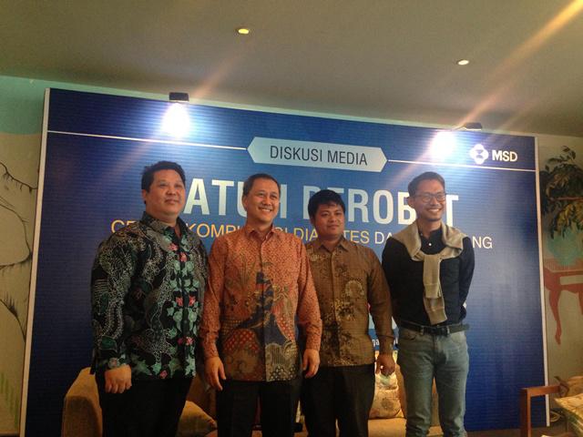 Para dokter dan pembicara di acara diskusi media berjudul Kepatuhan Berobat Pasien Diabetes Penting untuk Mencegah Komplikasi bersama MSD Indonesia di Jakarta | Photo: Copyright Vemale.com/Anisha SP