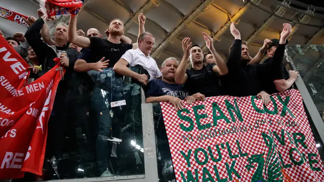 Euforia Suporter Liverpool di Stadion Olimpico