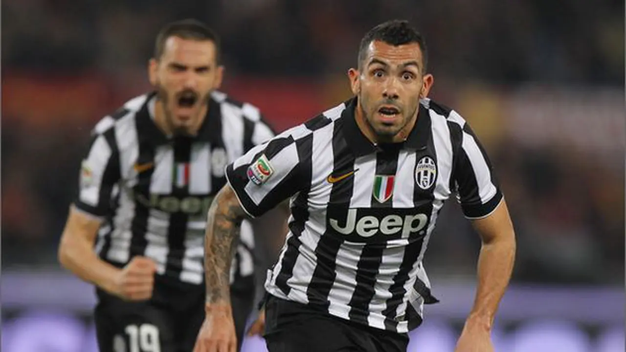 Cetak Gol Indah, Tevez: Saya Contek Gaya Pirlo
