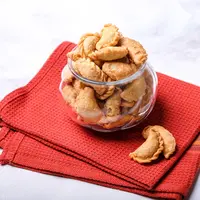 Ilustrasi pastel mini isi abon./Copyright shutterstock.com/g/opinovi