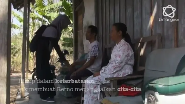 [Bintang] Cerita Haru Anak Tukang Pijat yang Berhasil Lulus Kuliah