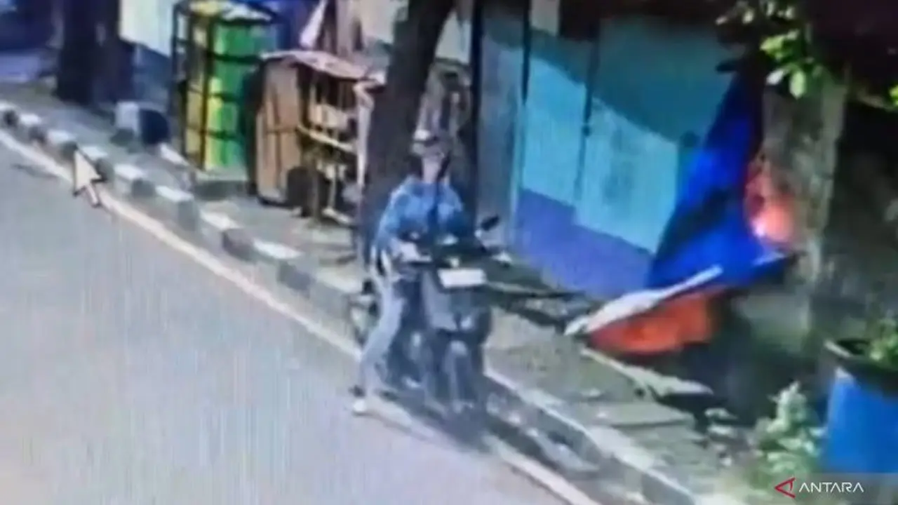 Pria Pelaku Teror pembakaran di Matraman Jaktim