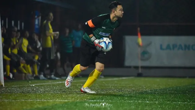 Jabat Chairman RANS Cilegon FC, Ini 6 Aksi Raffi Ahmad Jadi Kiper Selebritis FC