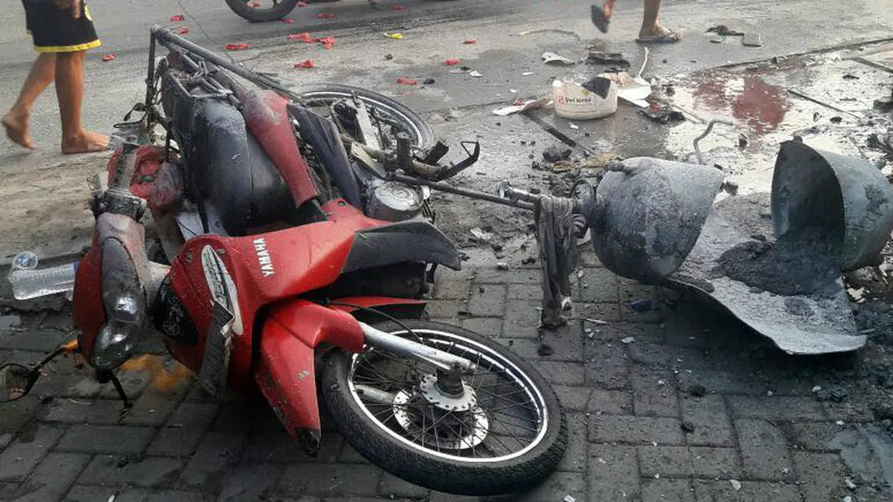 Tabung Gas Penjual Balon Meledak