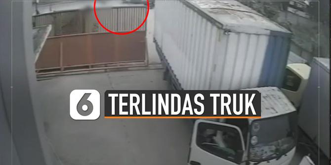 VIDEO: Detik-Detik Remaja Tewas Terlindas, Nekat Hadang Truk