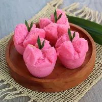 Kue mangkok./Copyright&nbsp;shutterstock.com/g/aniestia+n