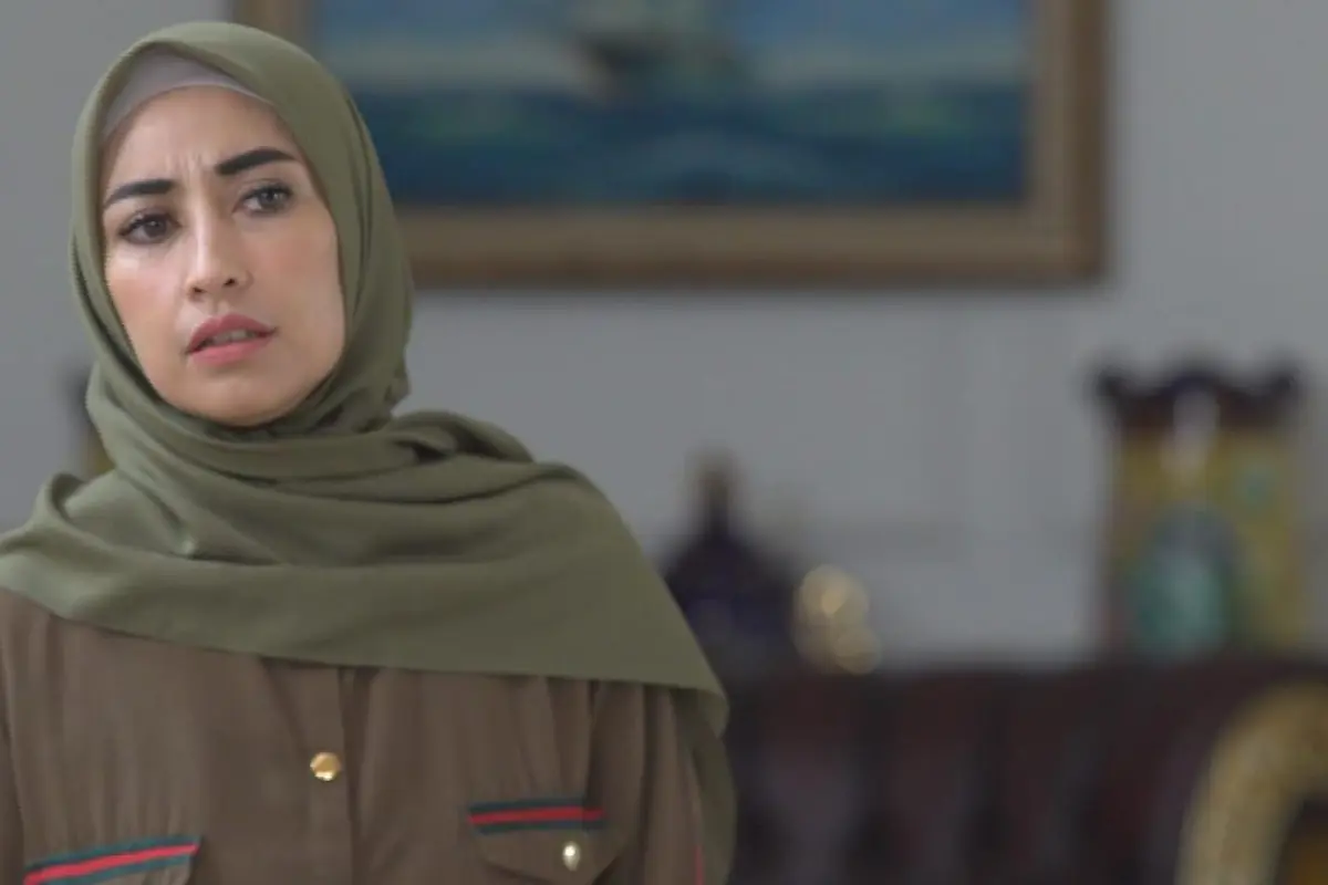 Kisah Cinta Anak Tiri