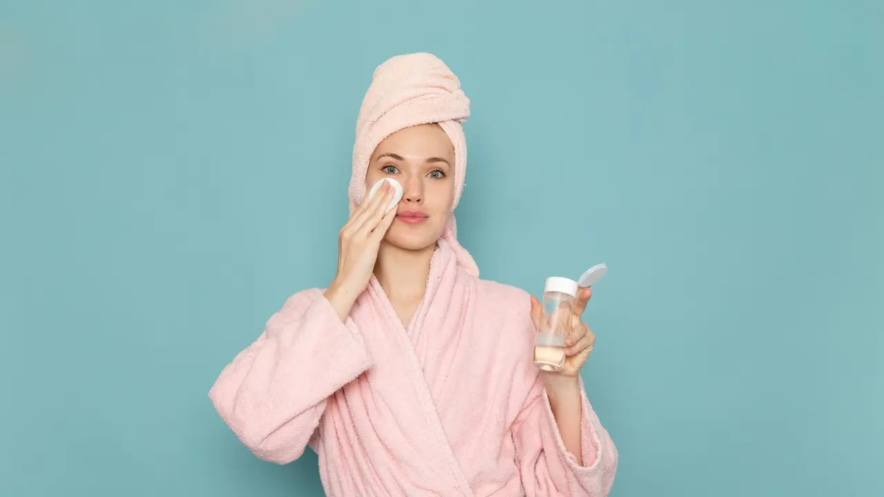 7 Rekomendasi Perawatan Kulit Wajah yang Aman untuk Bumil agar Tetap Sehat dan Glowing