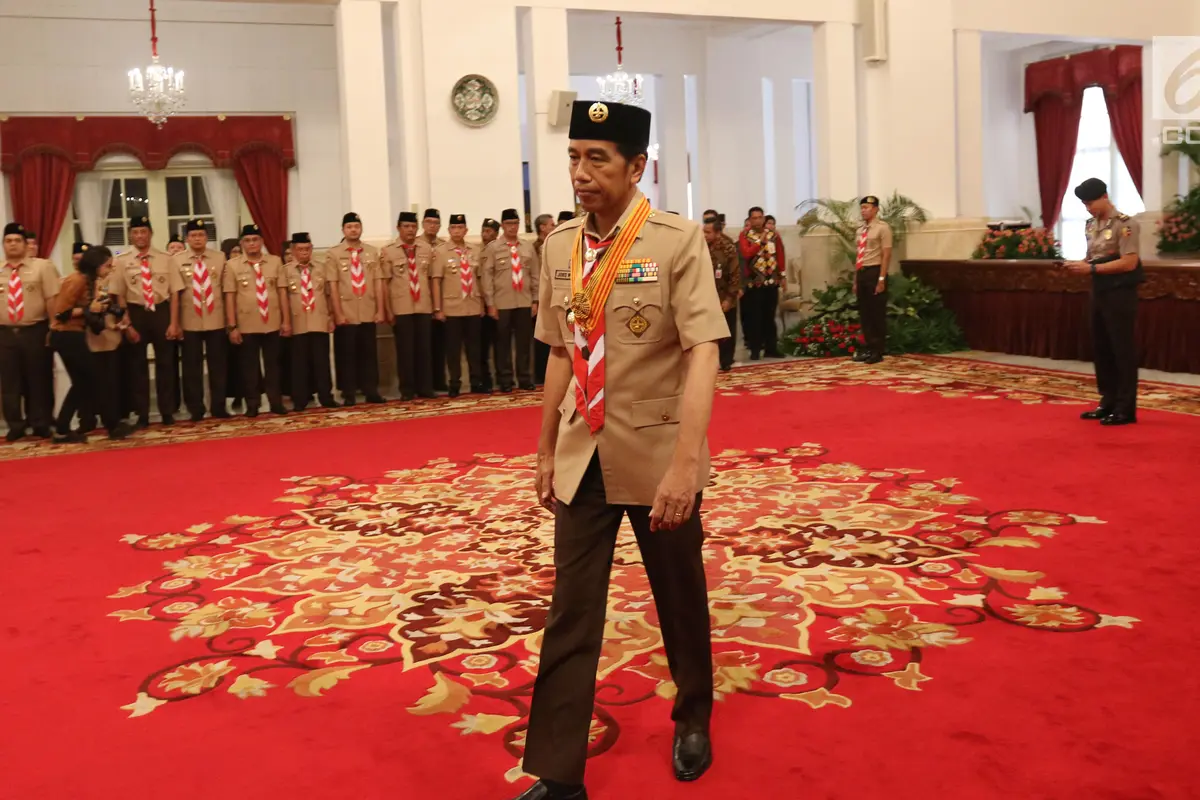 Jokowi Lepas Kontingen Pramuka ke Virginia