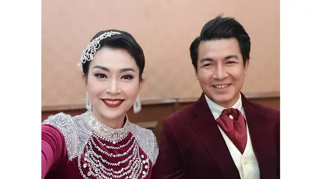 7 Potret Terbaru Ratna Listy, Artis yang Kini Jadi Paranormal