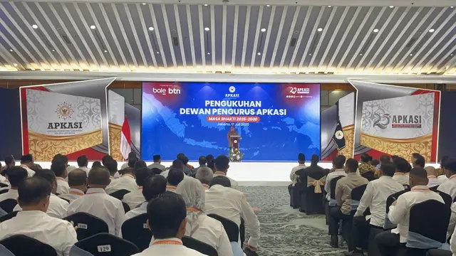 Mendagri Tito Karnavian Hadiri Pengukuhan Pengurus Apkasi 2025-2030