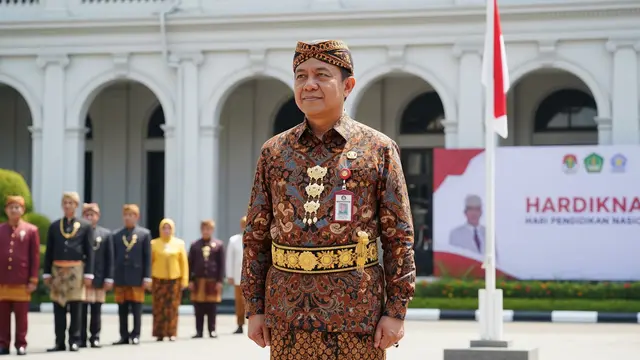 Ilustrasi Pakaian Tradisional