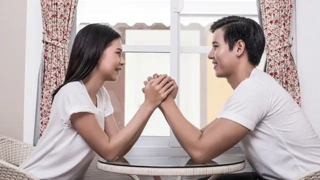 Kunci Hubungan Harmonis dan Langgeng dengan Mengenali Love Language Pasangan (Foto/Sumber: Freepik)