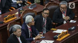 MK memutuskan menolak seluruhnya gugatan yang diajukan oleh Ganjar Pranowo-Mahfud Md dalam sengketa Pilpres 2024. (Liputan6.com/Angga Yuniar)