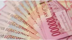 Pemerintah diminta mewaspadai kondisi utang nasional. Sebab ada indikasi terjadi kenaikan utang sementara pendapatan pemerintah menurun. Direktur Eksekutif Institute for Development of Economic and Finance (INDEF) Sri Hartati mencatat sepanjang Januari hi